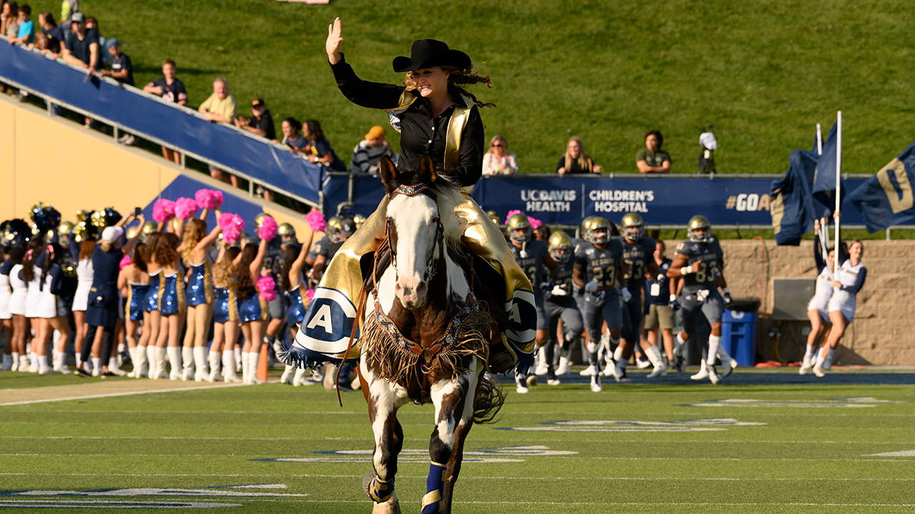 CLEAR Center, Aggies kick off fall with salute to agriculture